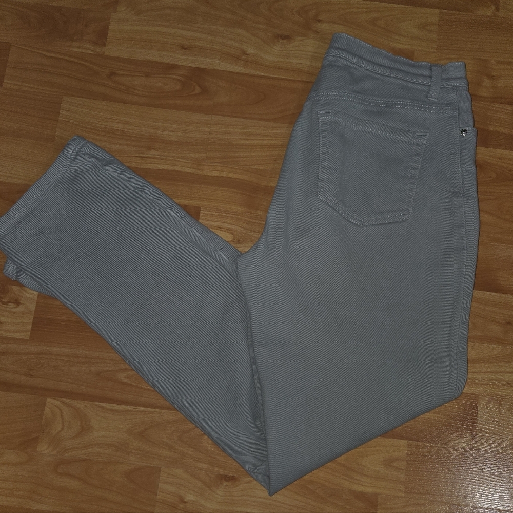 Gloria Vanderbilt "Amanda" Women's Sz 8 Light Grey Stretch Jeans Pants